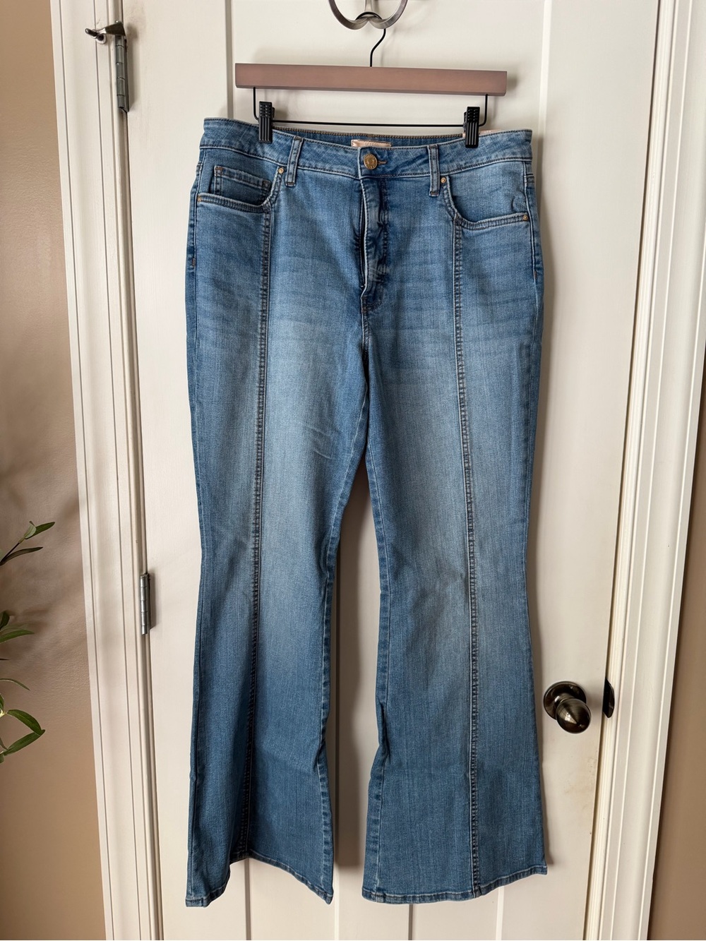 NWT Kut from the Kloth Ana Super Flare Jeans Size 12 - Picture 4 of 16